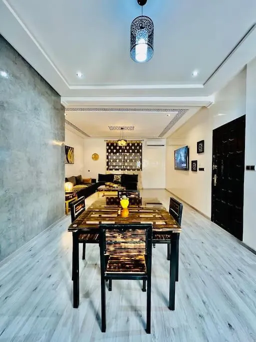 Uniquely Designed Apartment In A Vibrant Residence Fez 0*,